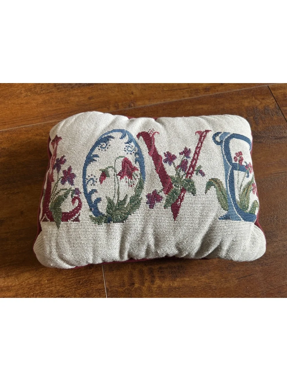 Decorative Love Themed Throw Pillow Cushion